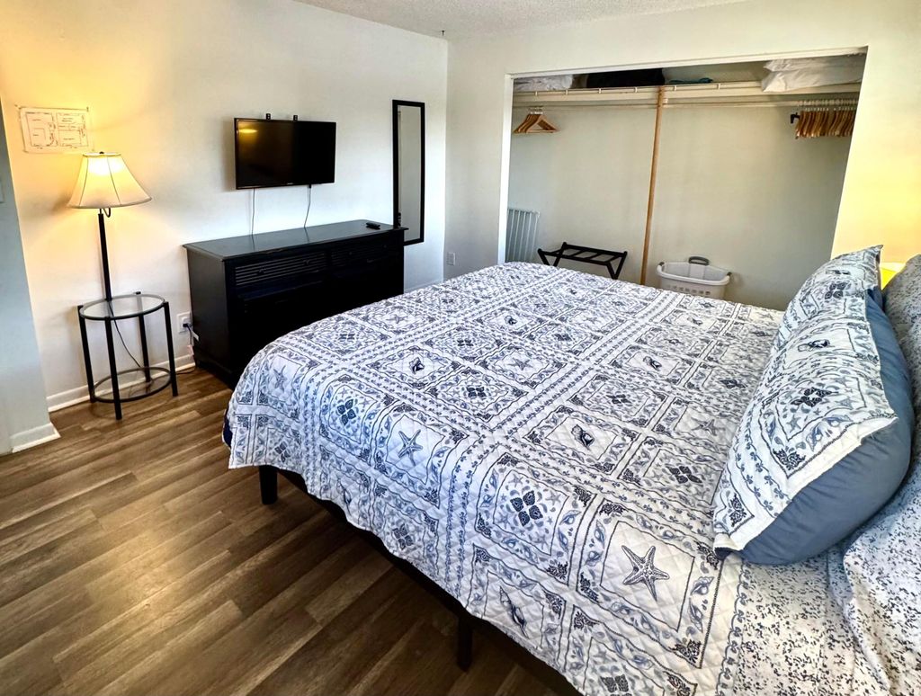 Photo of 1701 SW 24th Street #1-2, Fort Lauderdale, FL 33315 (MLS # B26025089)