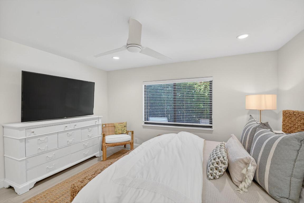 TROPIC ISLE 3RD SEC - Residential Lease