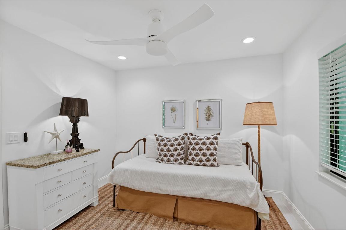 TROPIC ISLE 3RD SEC - Residential Lease