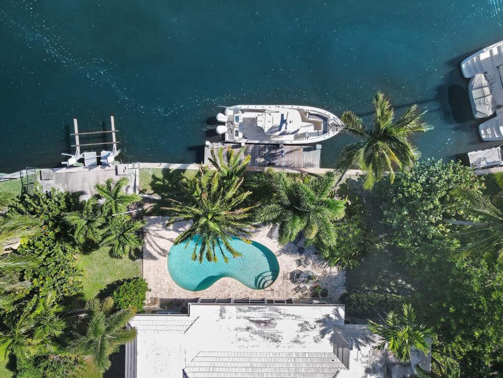 Photo of 10341 SE Soundings Drive, Hobe Sound, FL 33455 (MLS # R11062354)