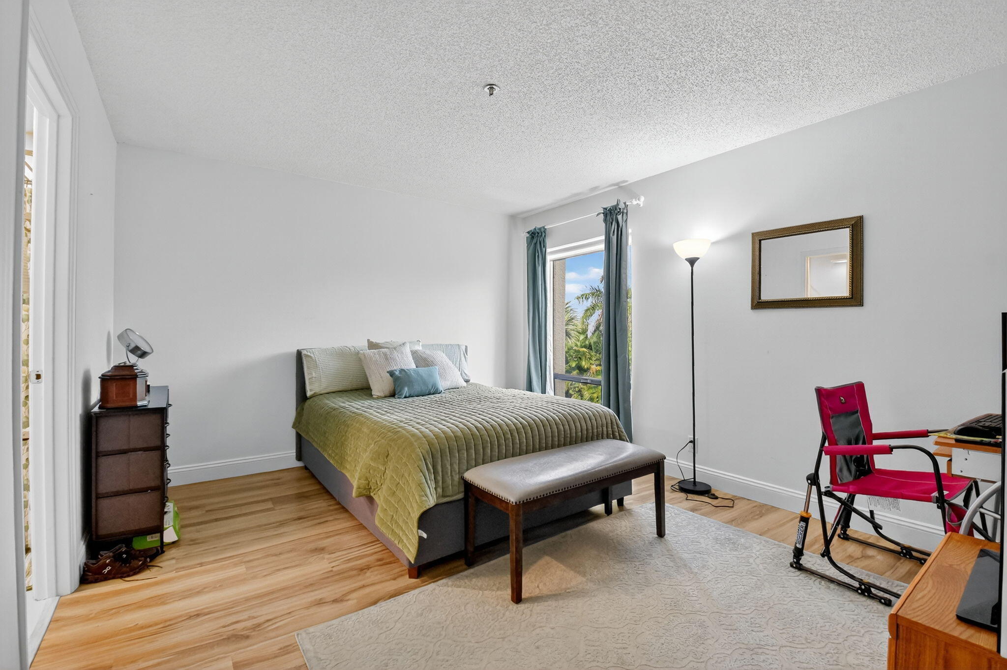 LANDS OF THE PRESIDENT CONDO 8 - Residential