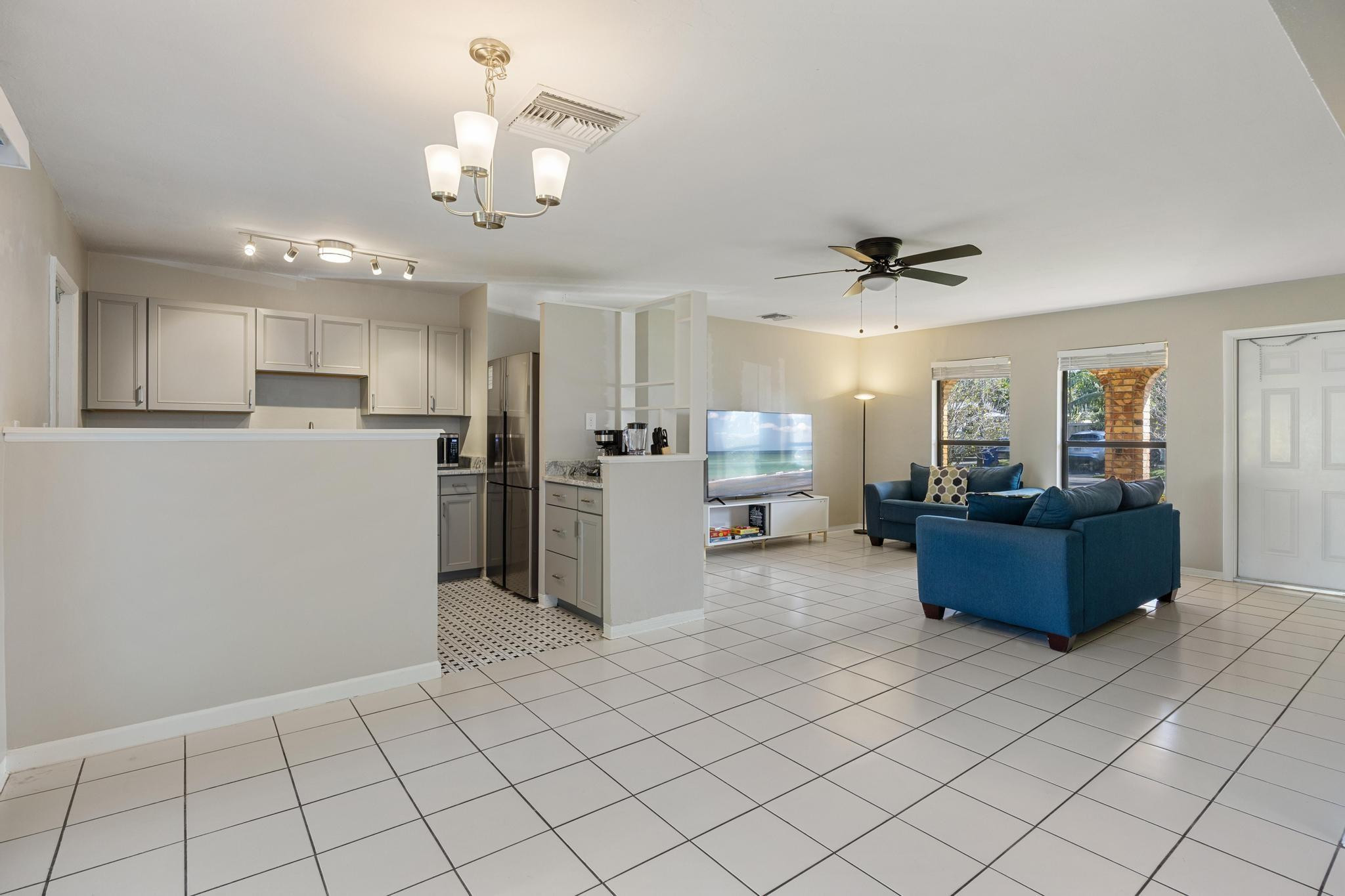 BOULEVARD ESTATES AMEN - Residential