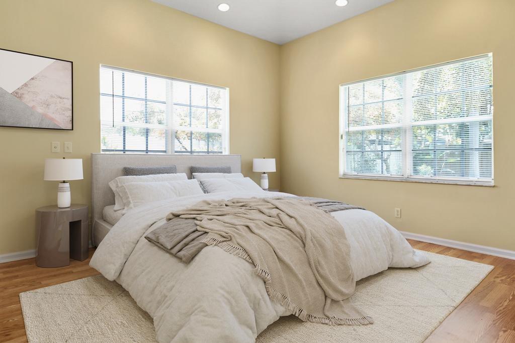 Petite - Residential