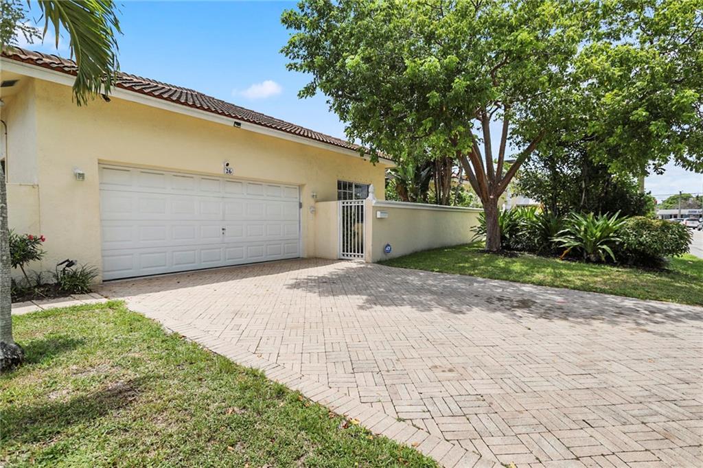 Petite - Residential