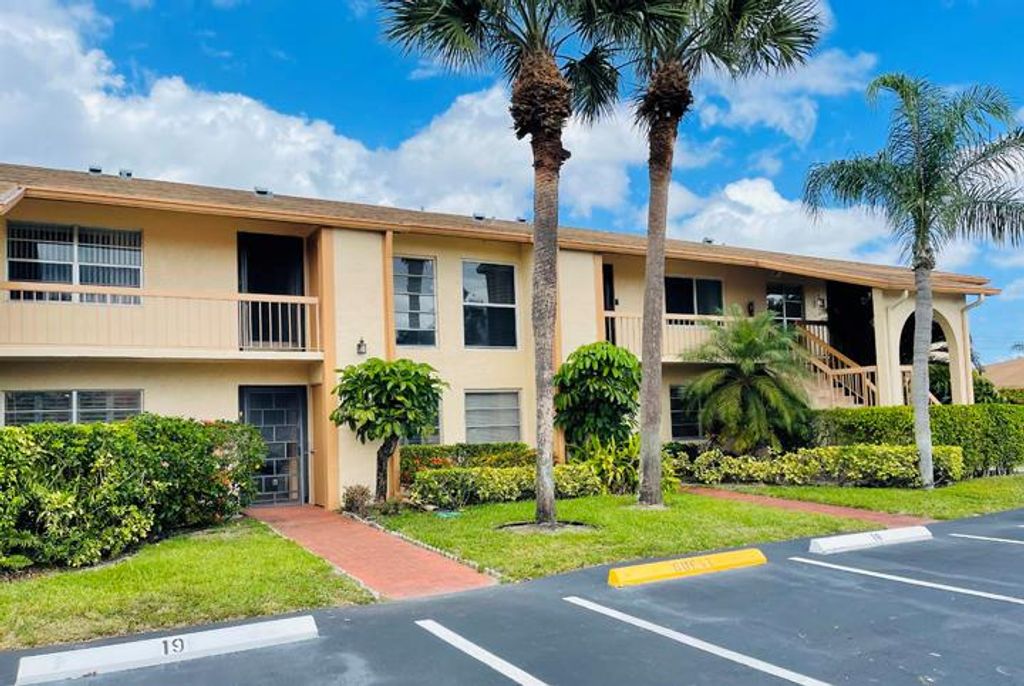 Photo of 5635 Queen Palm Court #B - 19, Delray Beach, FL 33484 (MLS # R10701435)