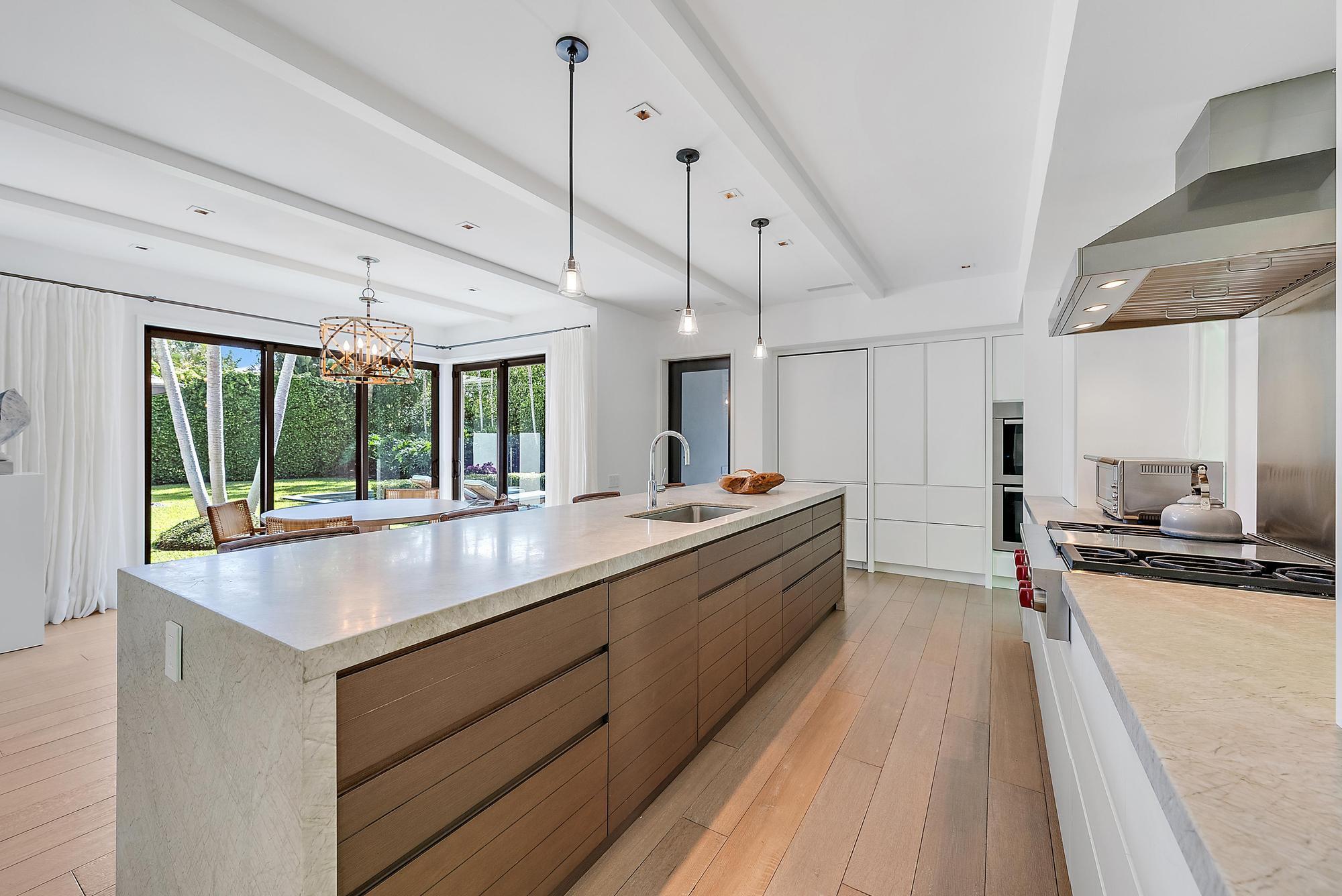 WOODS LANDING PL 3 IN - Residential