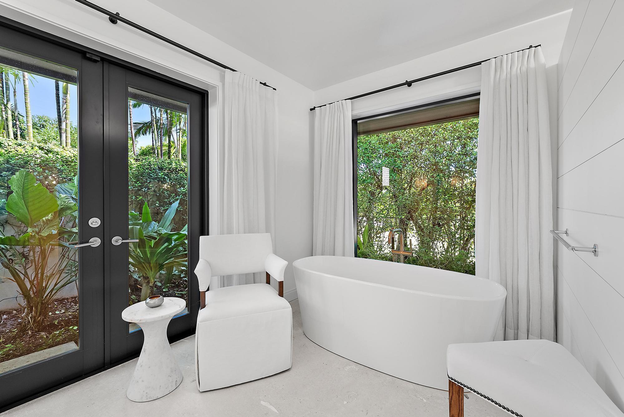 WOODS LANDING PL 3 IN - Residential