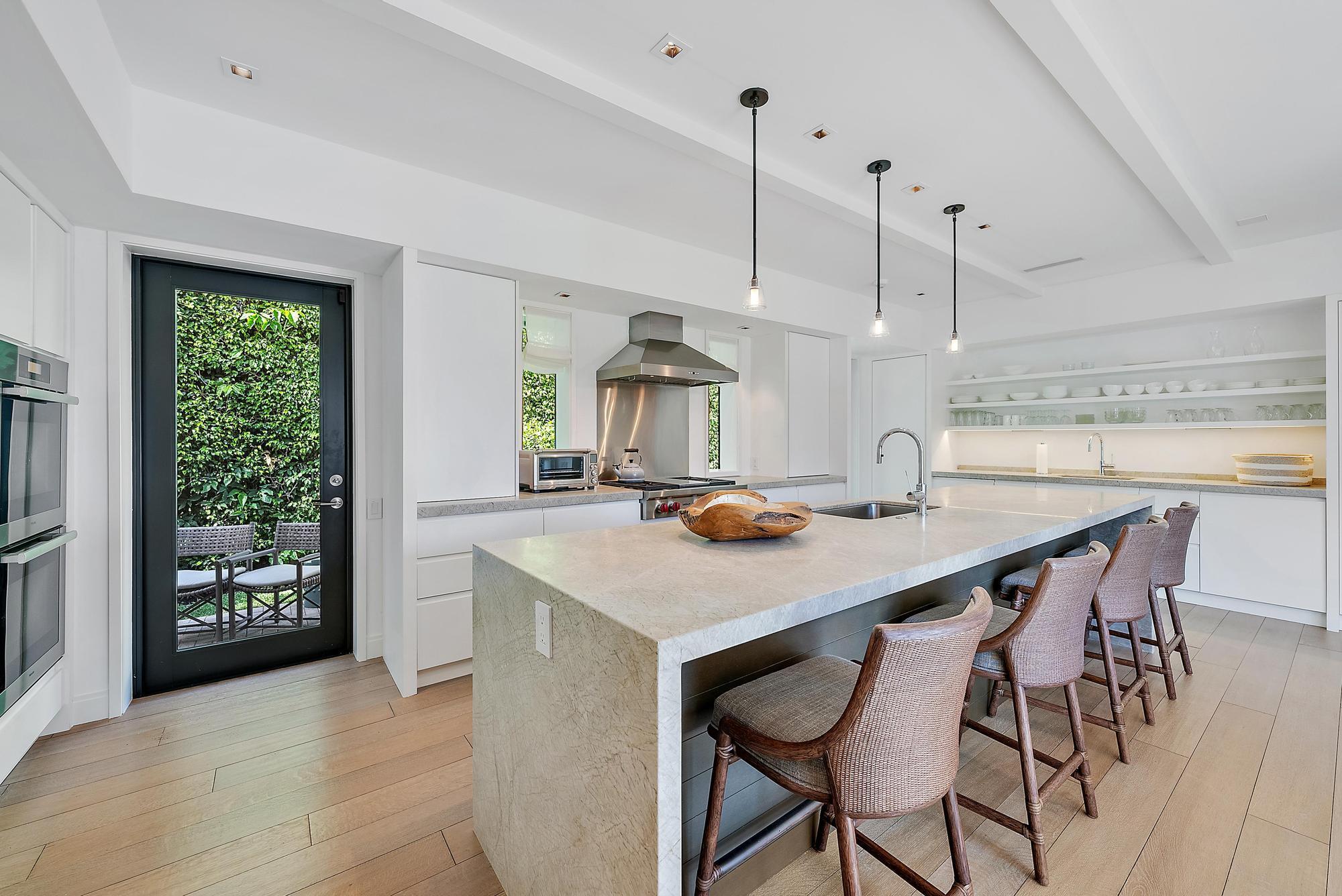 WOODS LANDING PL 3 IN - Residential