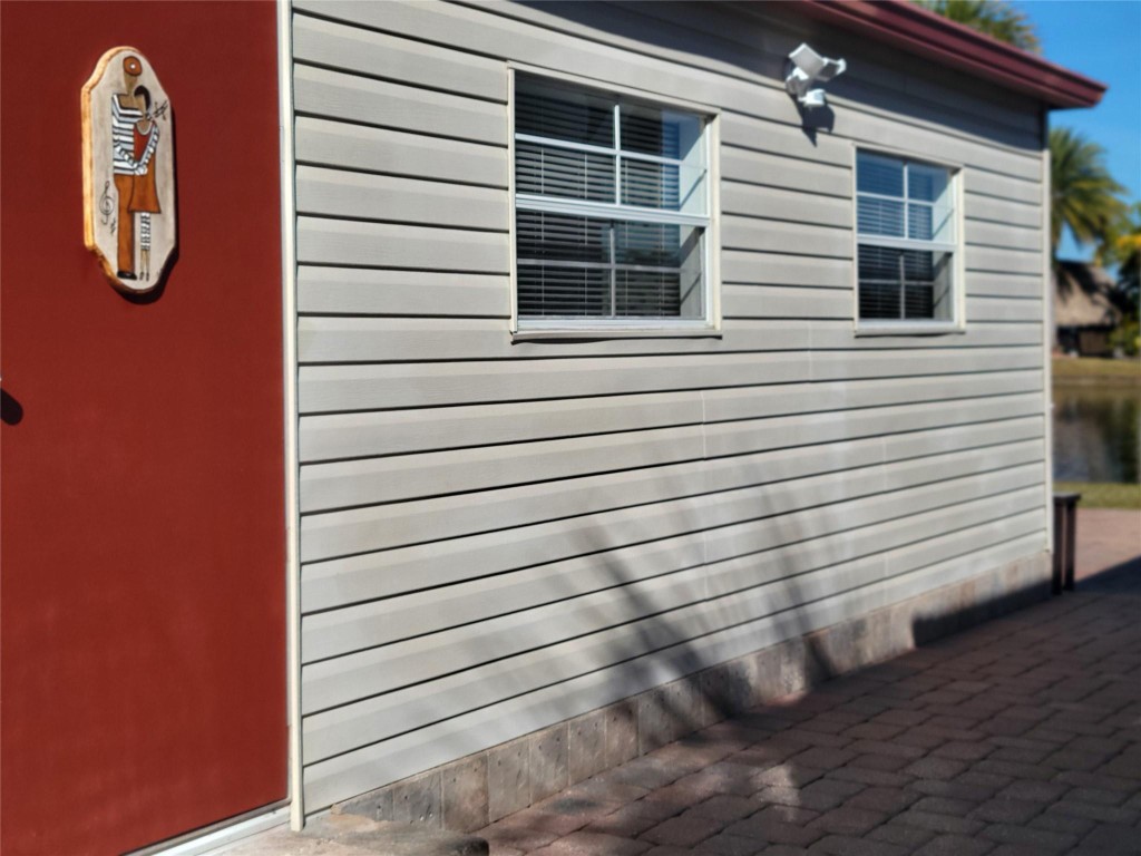 Silver Palms Rv Resort - Land