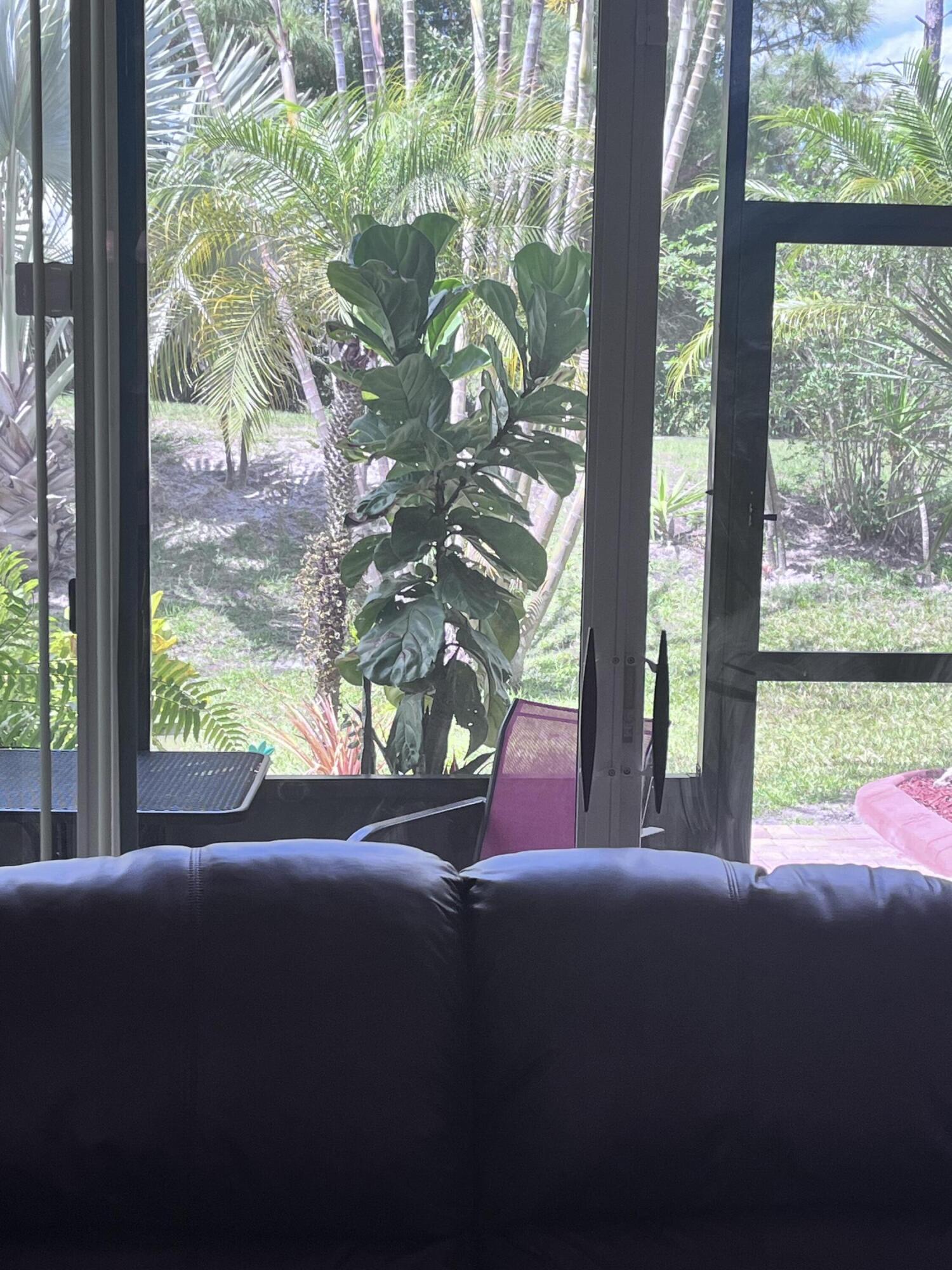 833 NW Rutherford Court NW