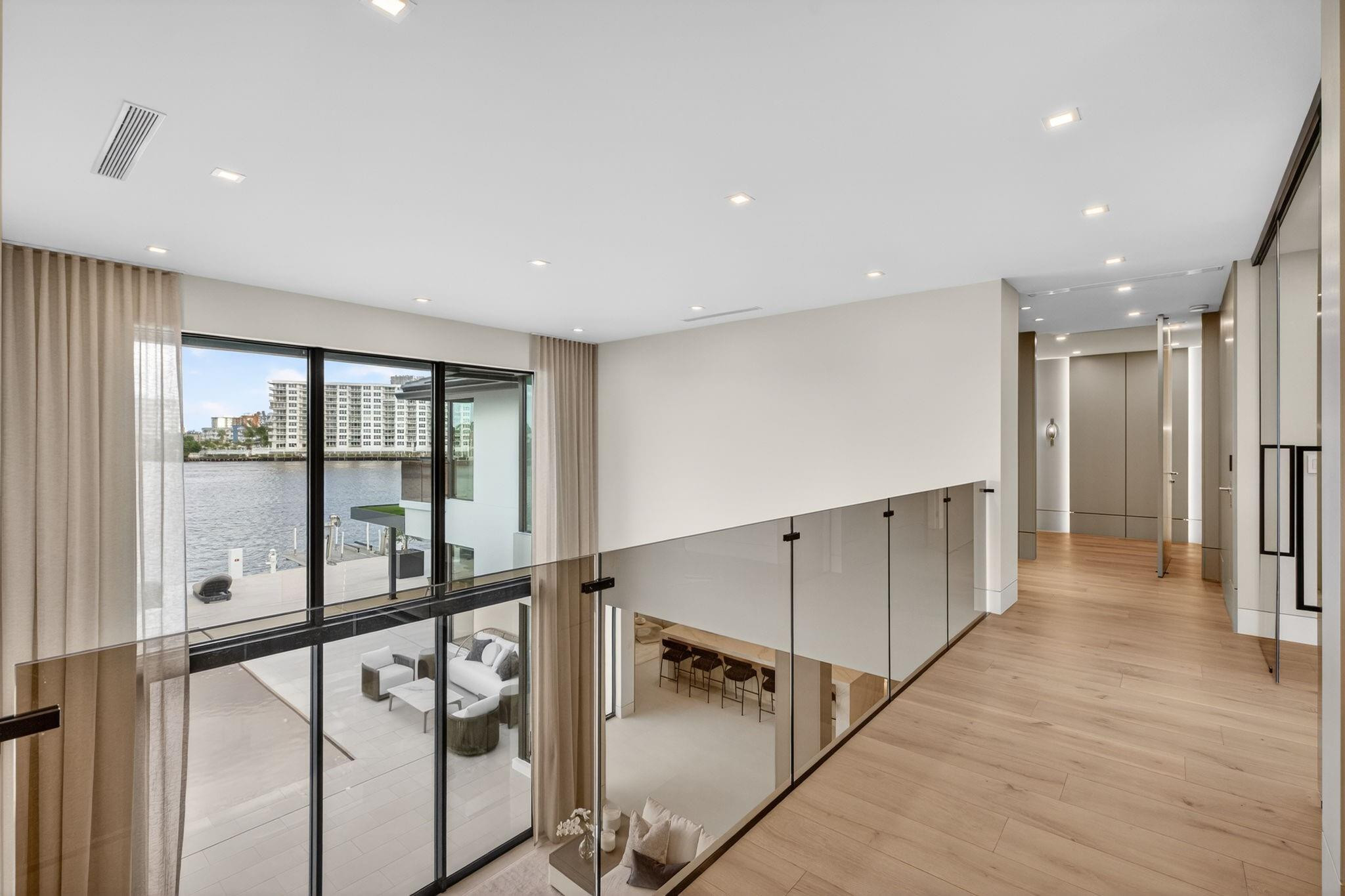 SEA ISLAND - Residential