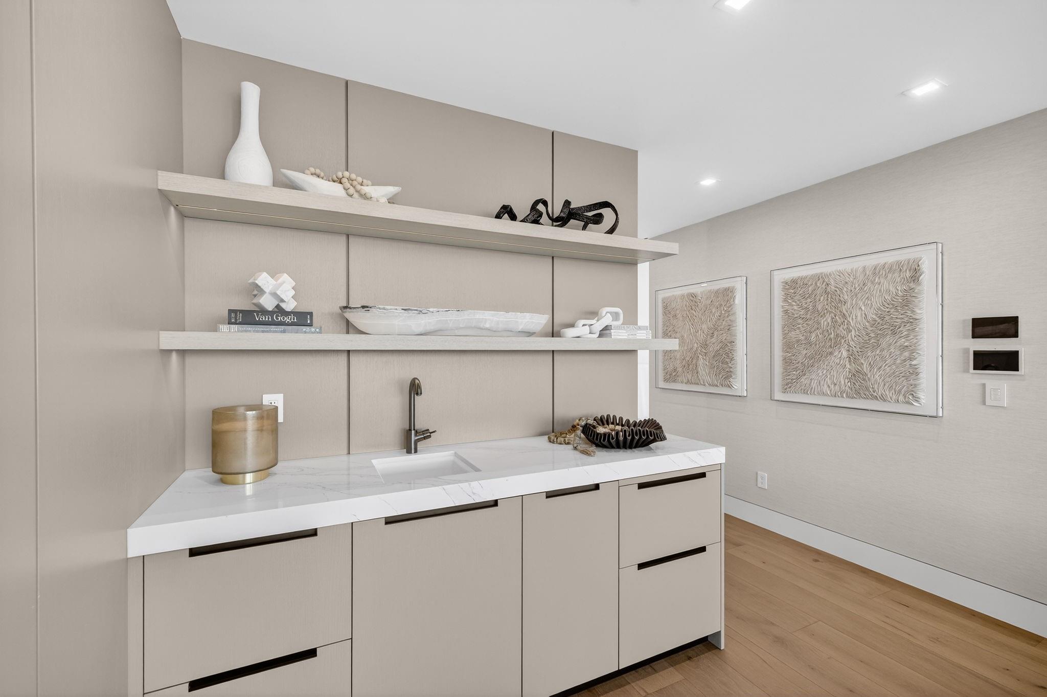 SEA ISLAND - Residential