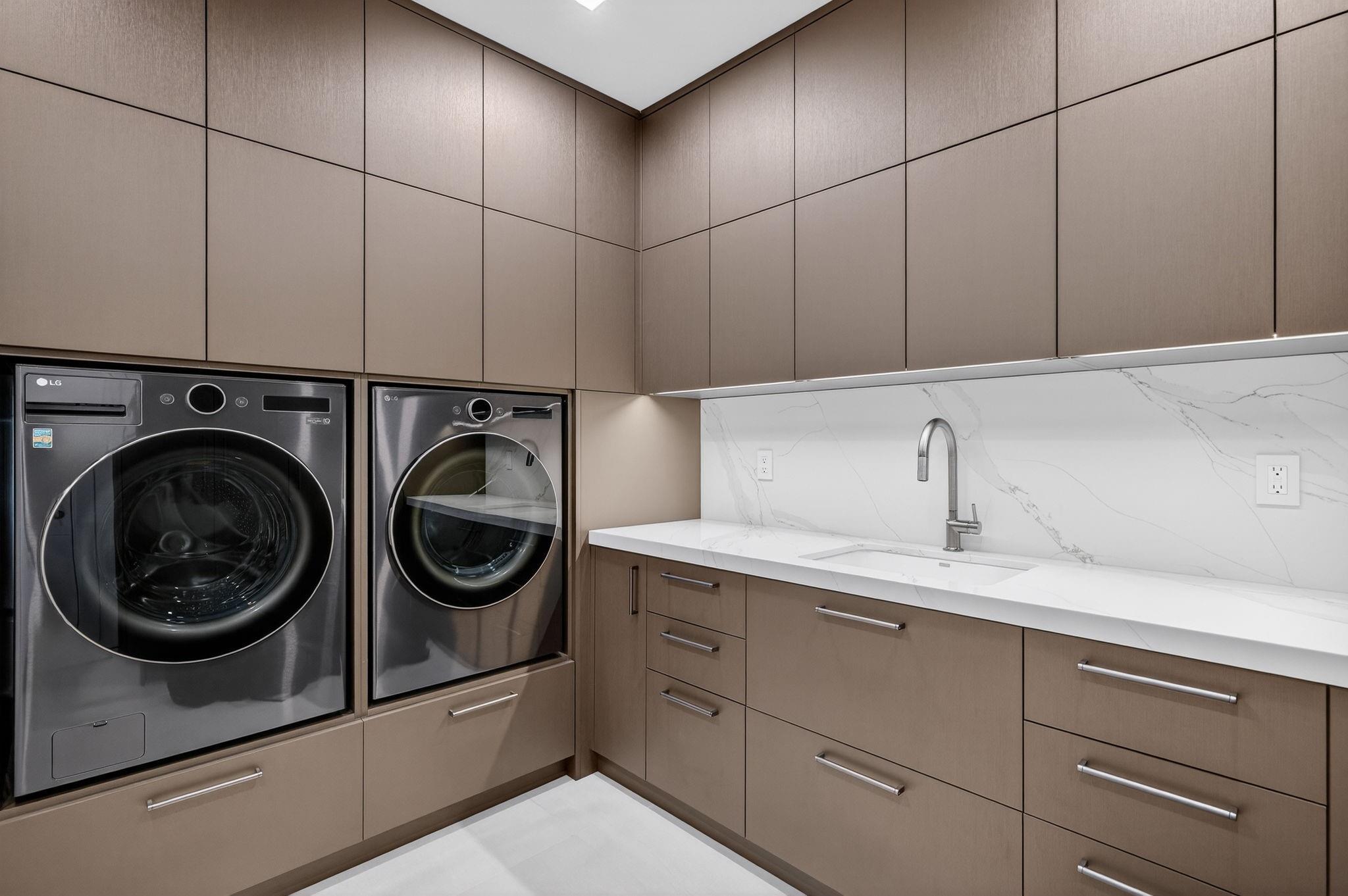 SEA ISLAND - Residential