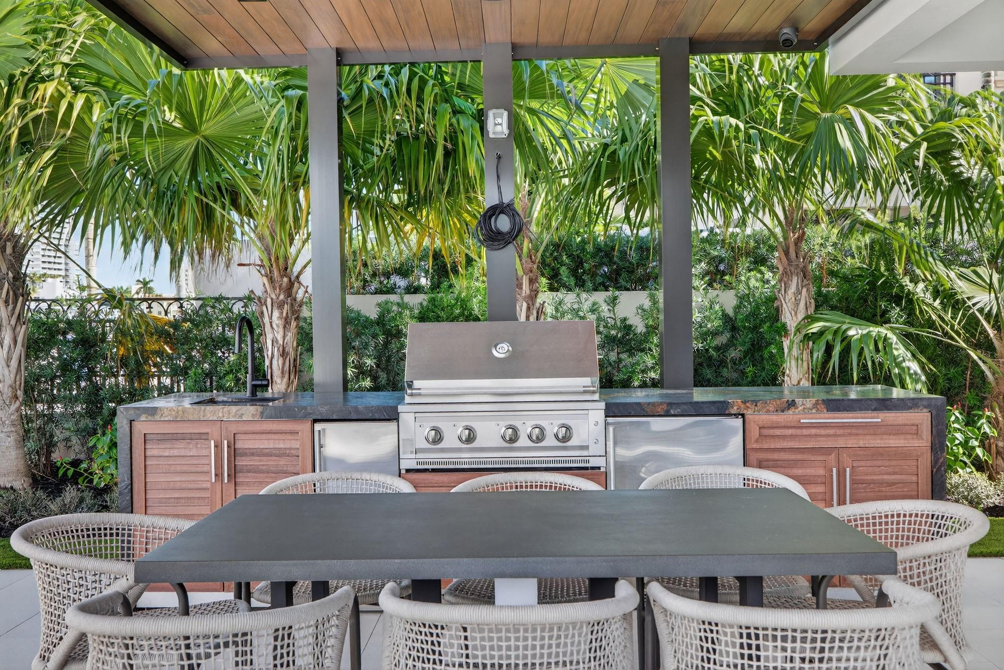 SEA ISLAND - Residential