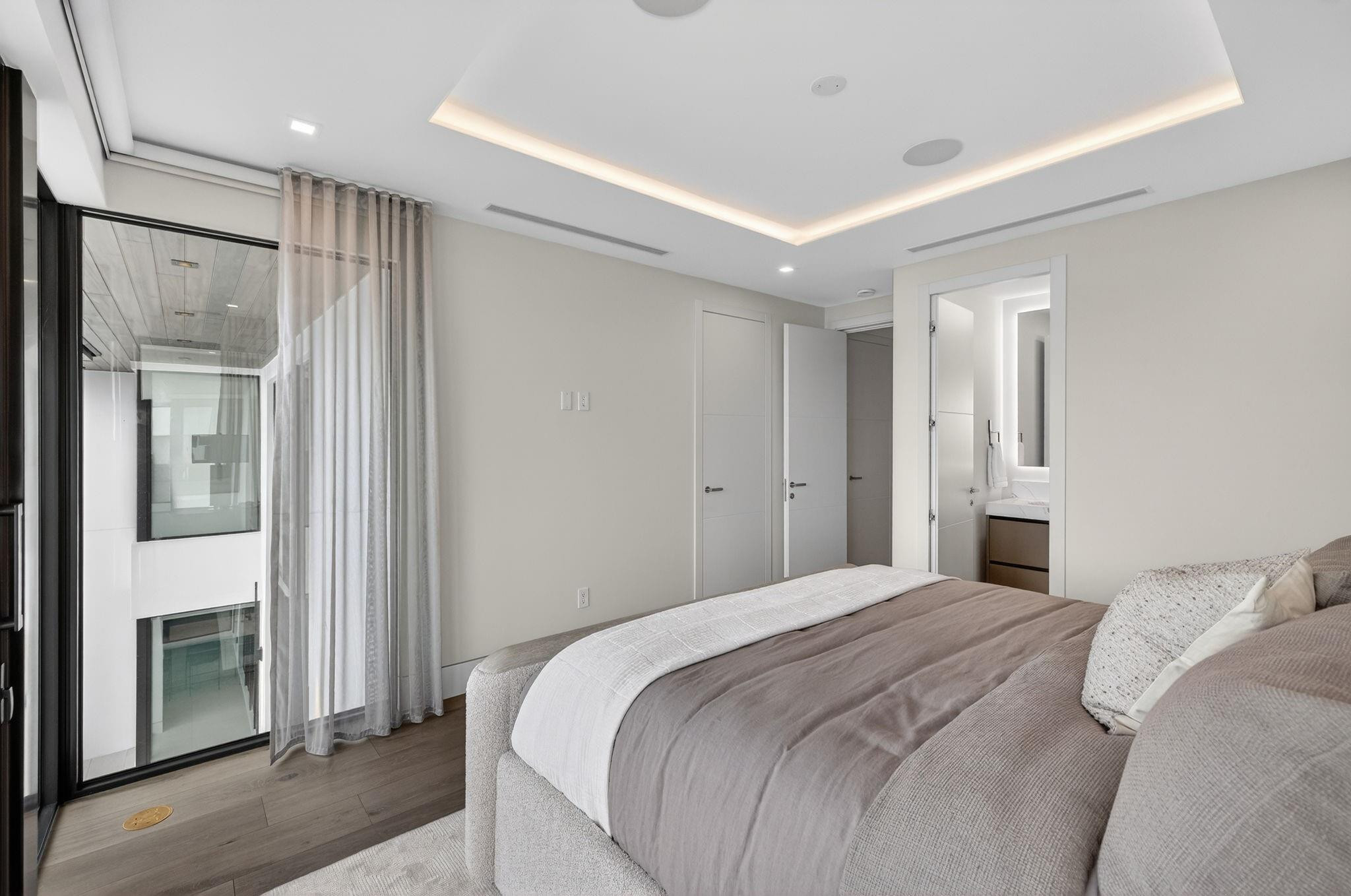 SEA ISLAND - Residential