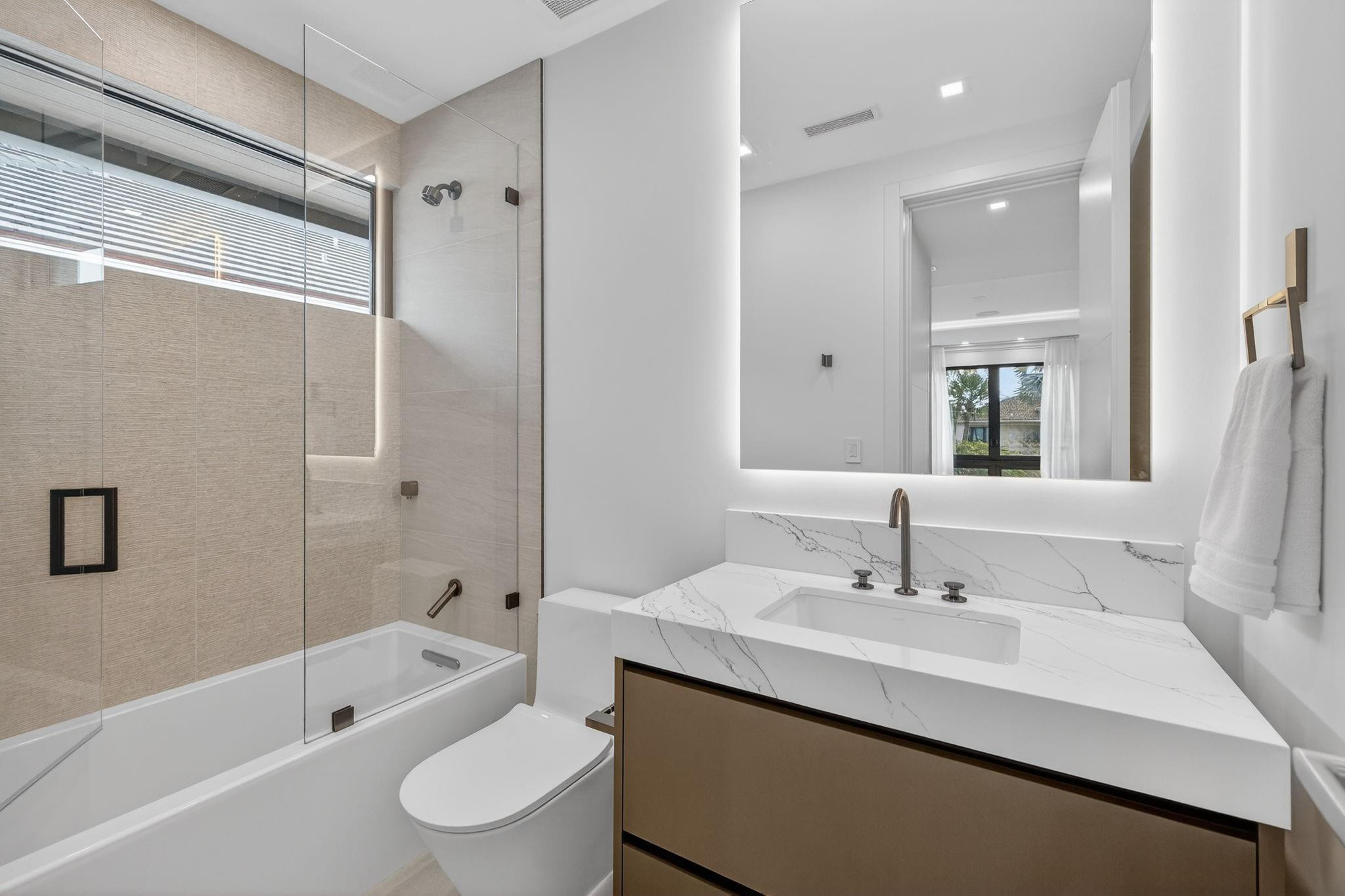 SEA ISLAND - Residential