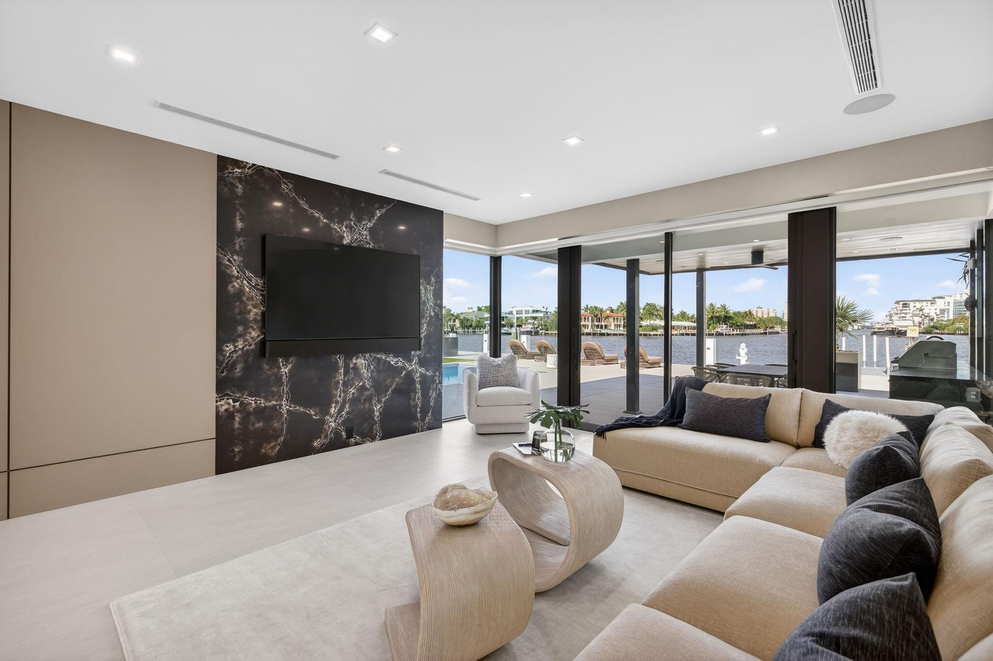 SEA ISLAND - Residential