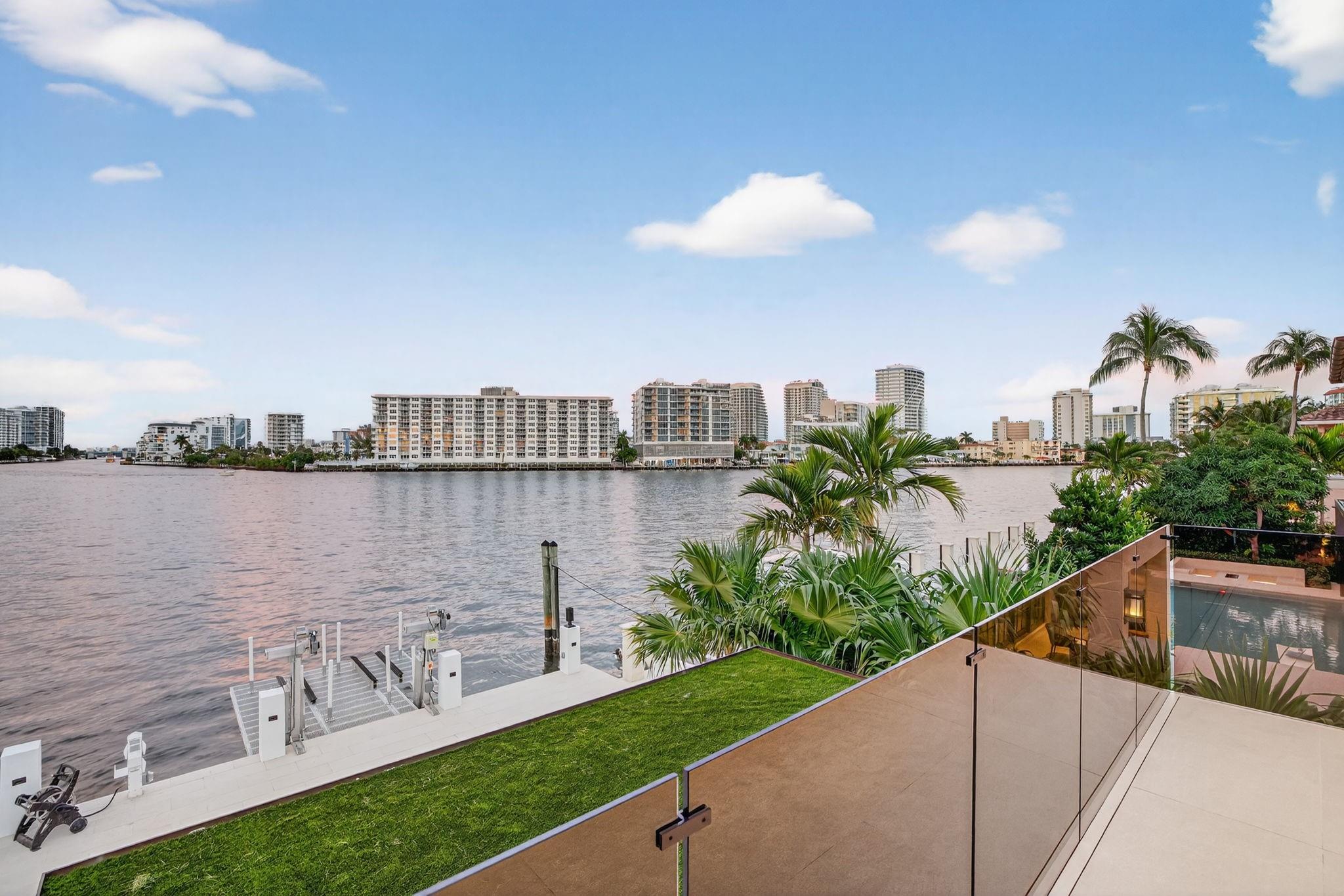 SEA ISLAND - Residential