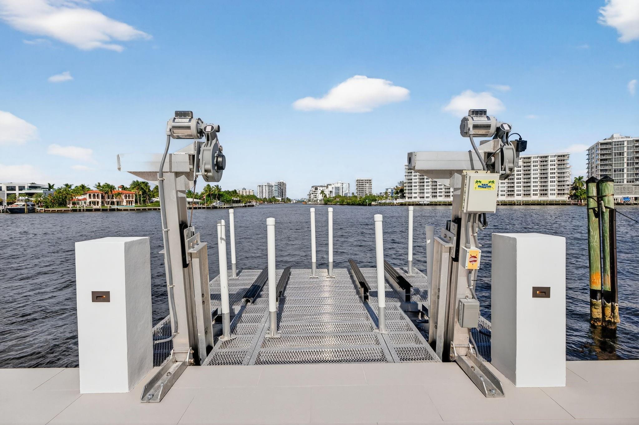 SEA ISLAND - Residential