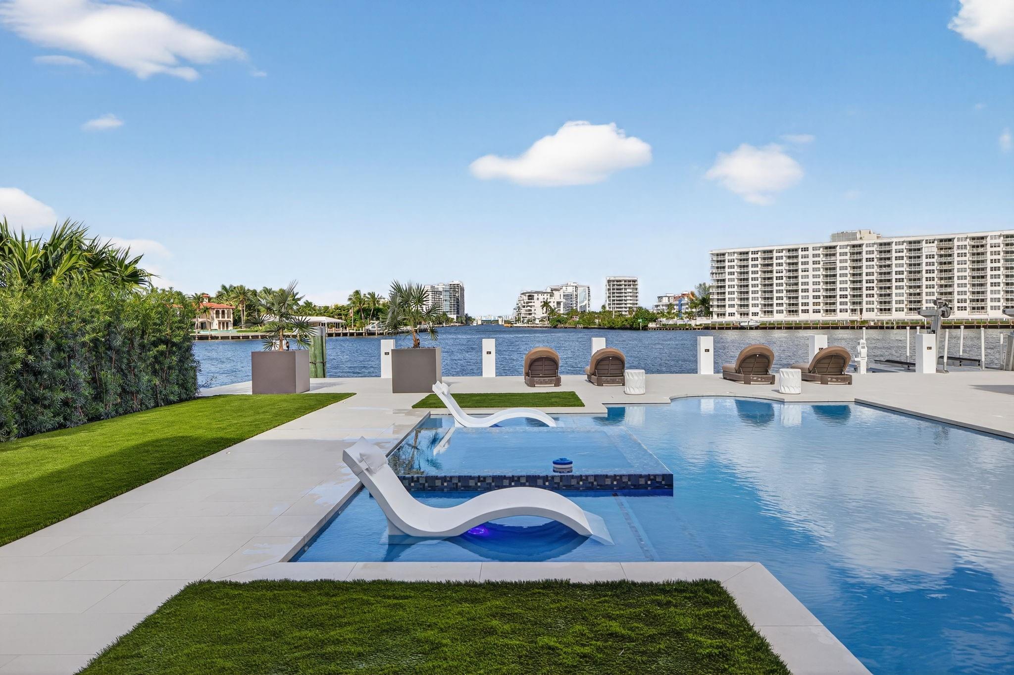 SEA ISLAND - Residential