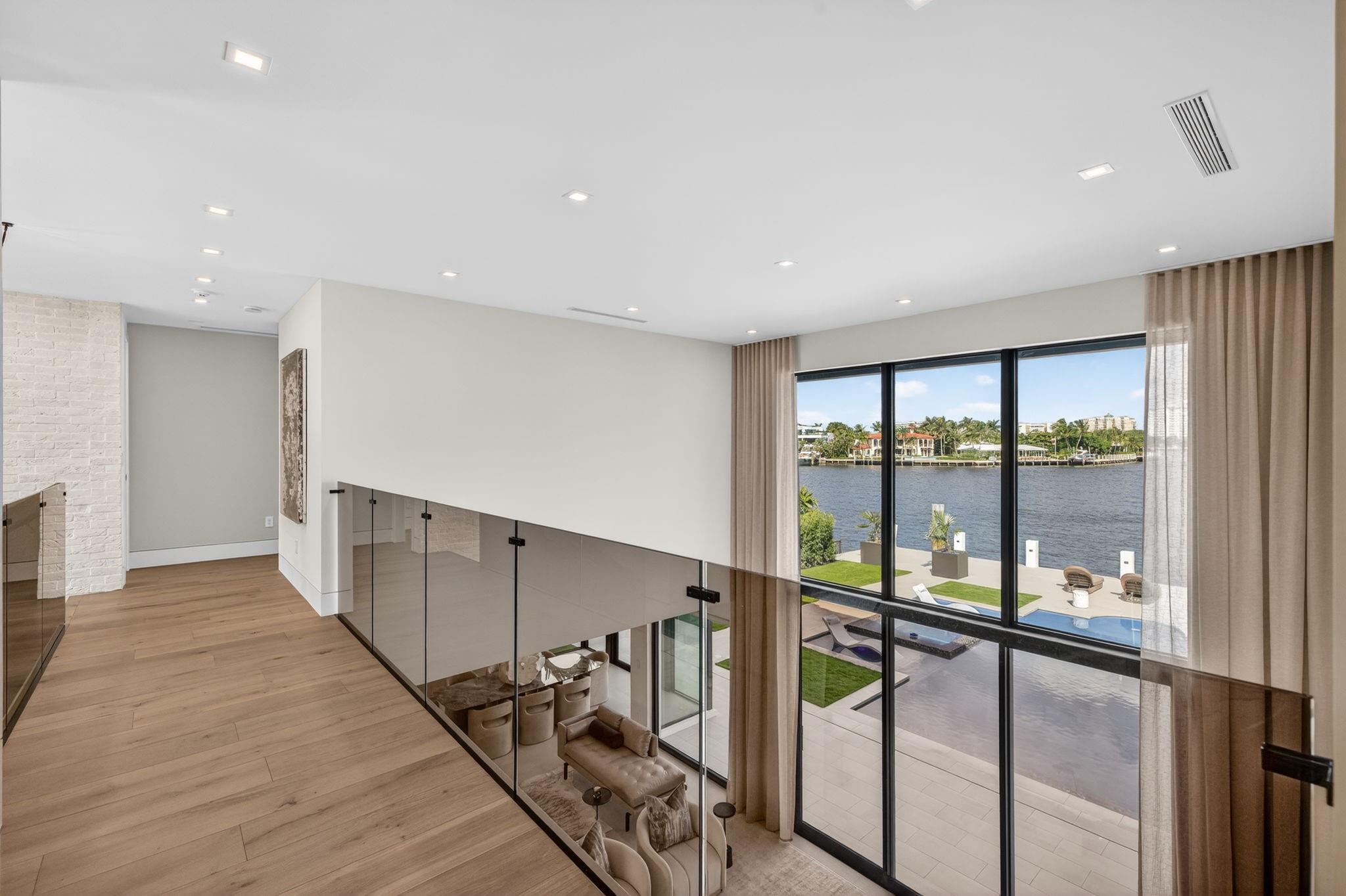 SEA ISLAND - Residential