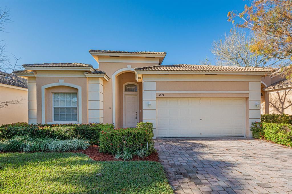 Photo of 5613 Sun Pointe Drive, Fort Pierce, FL 34951 (MLS # R10767729)