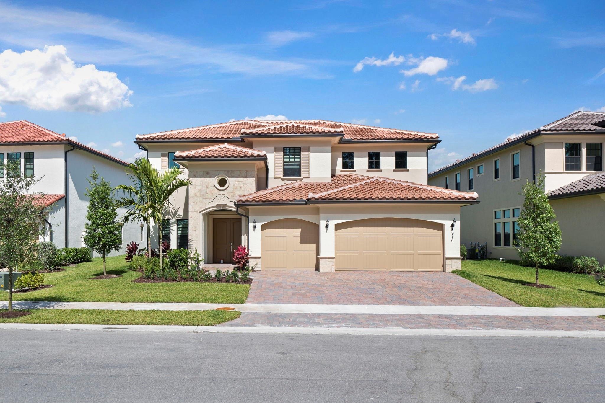 8910 W Parkland Bay trial