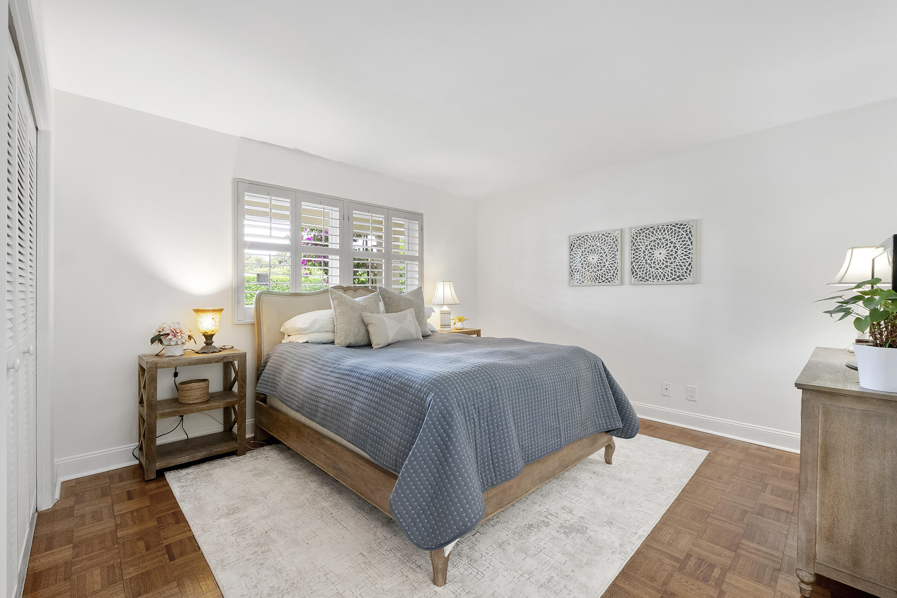 MIRAMAR GARDEN APT CONDO - Residential