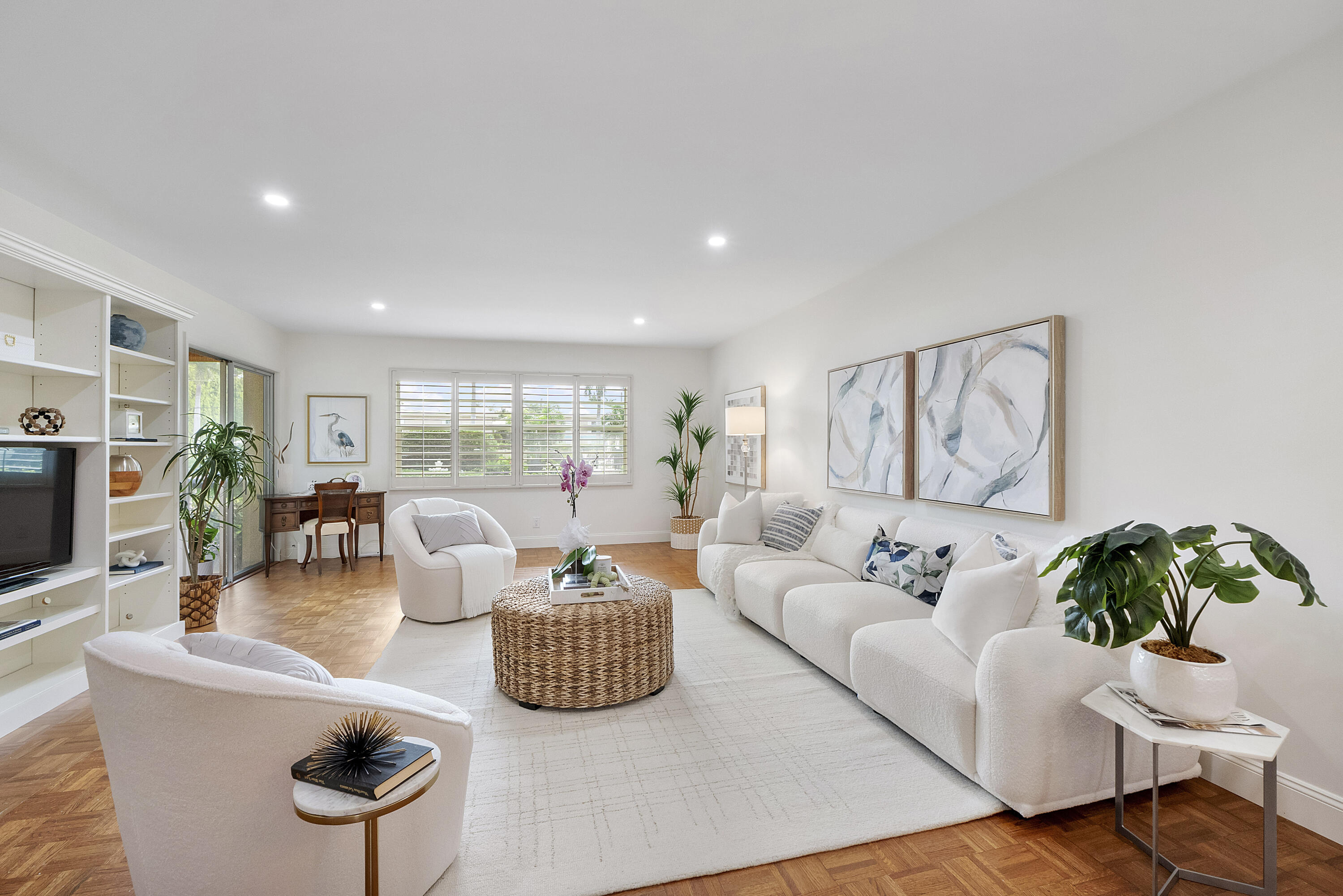 MIRAMAR GARDEN APT CONDO - Residential