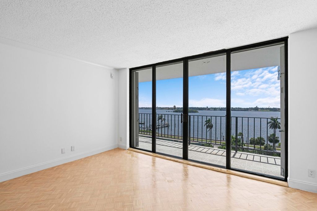 Photo of 3800 Washington Road #812, West Palm Beach, FL 33405 (MLS # B26034285)