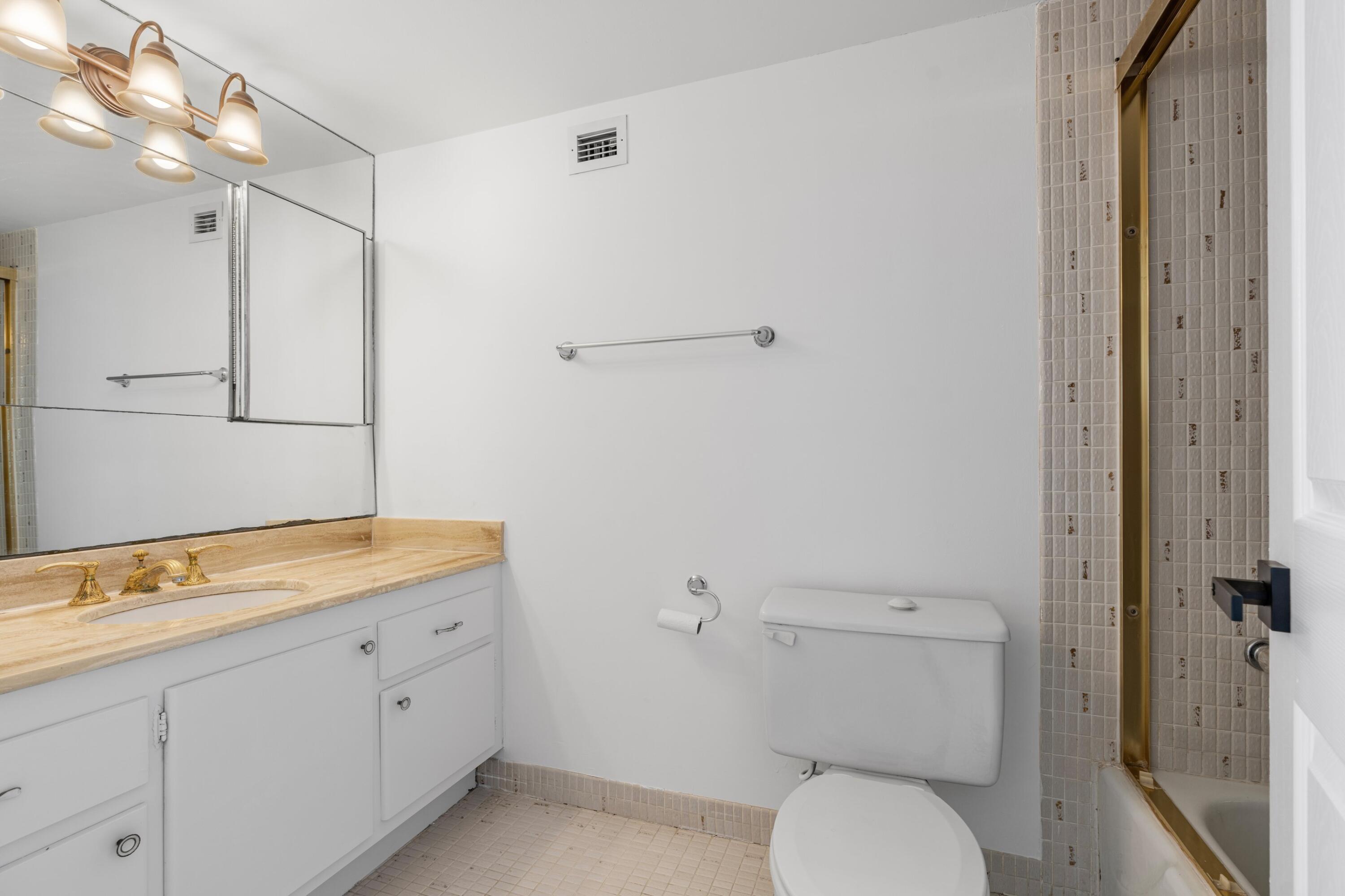 PORTOFINO SOUTH CONDO ESTATES OF SOUTH PALM BEA - Residential Lease