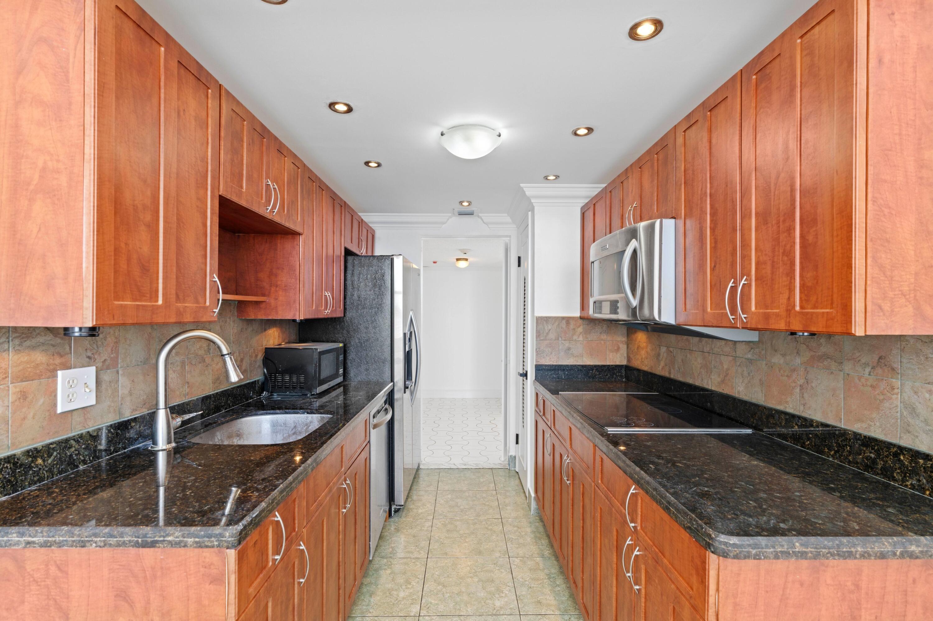 PORTOFINO SOUTH CONDO ESTATES OF SOUTH PALM BEA - Residential Lease