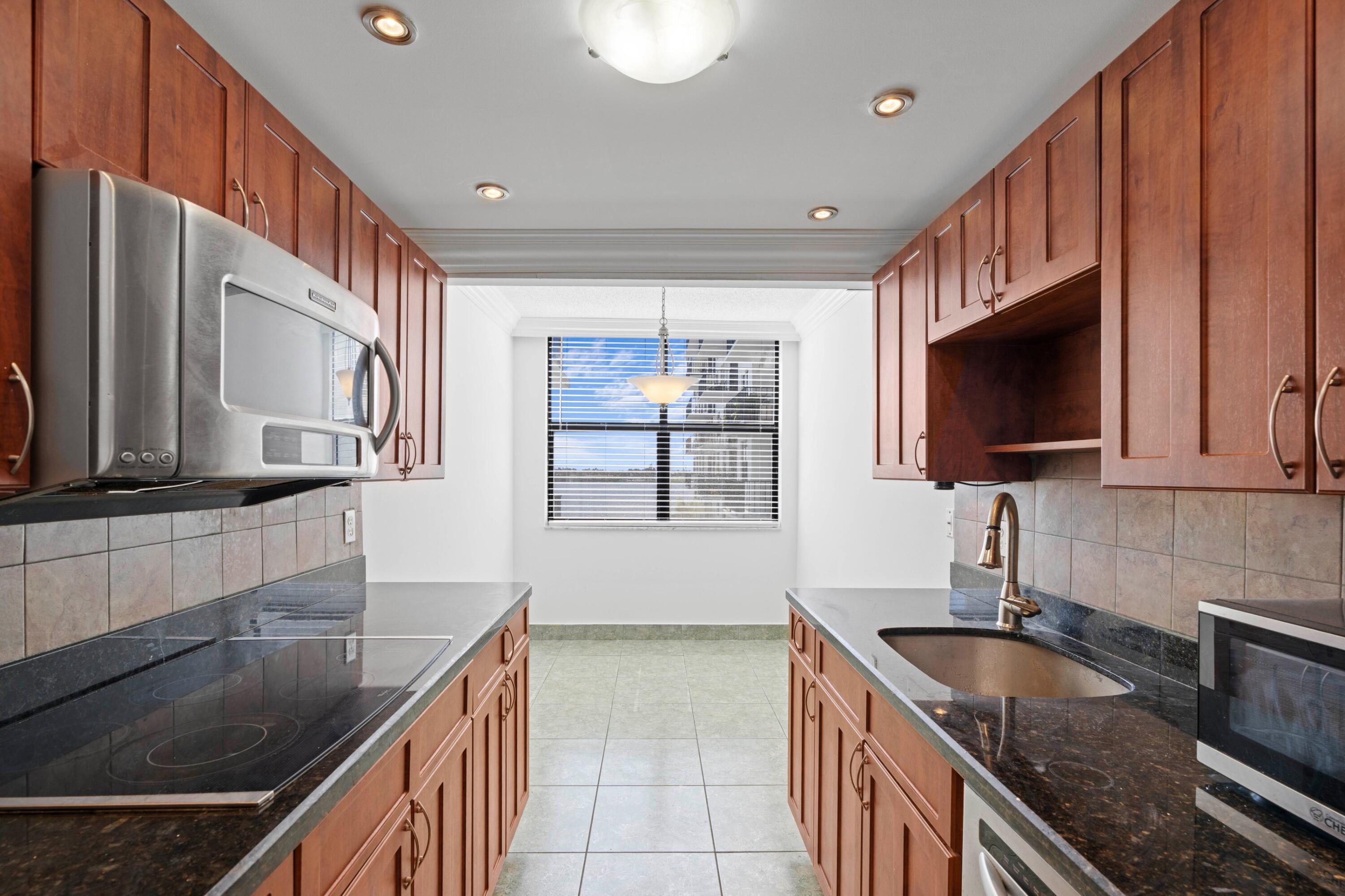 PORTOFINO SOUTH CONDO ESTATES OF SOUTH PALM BEA - Residential Lease