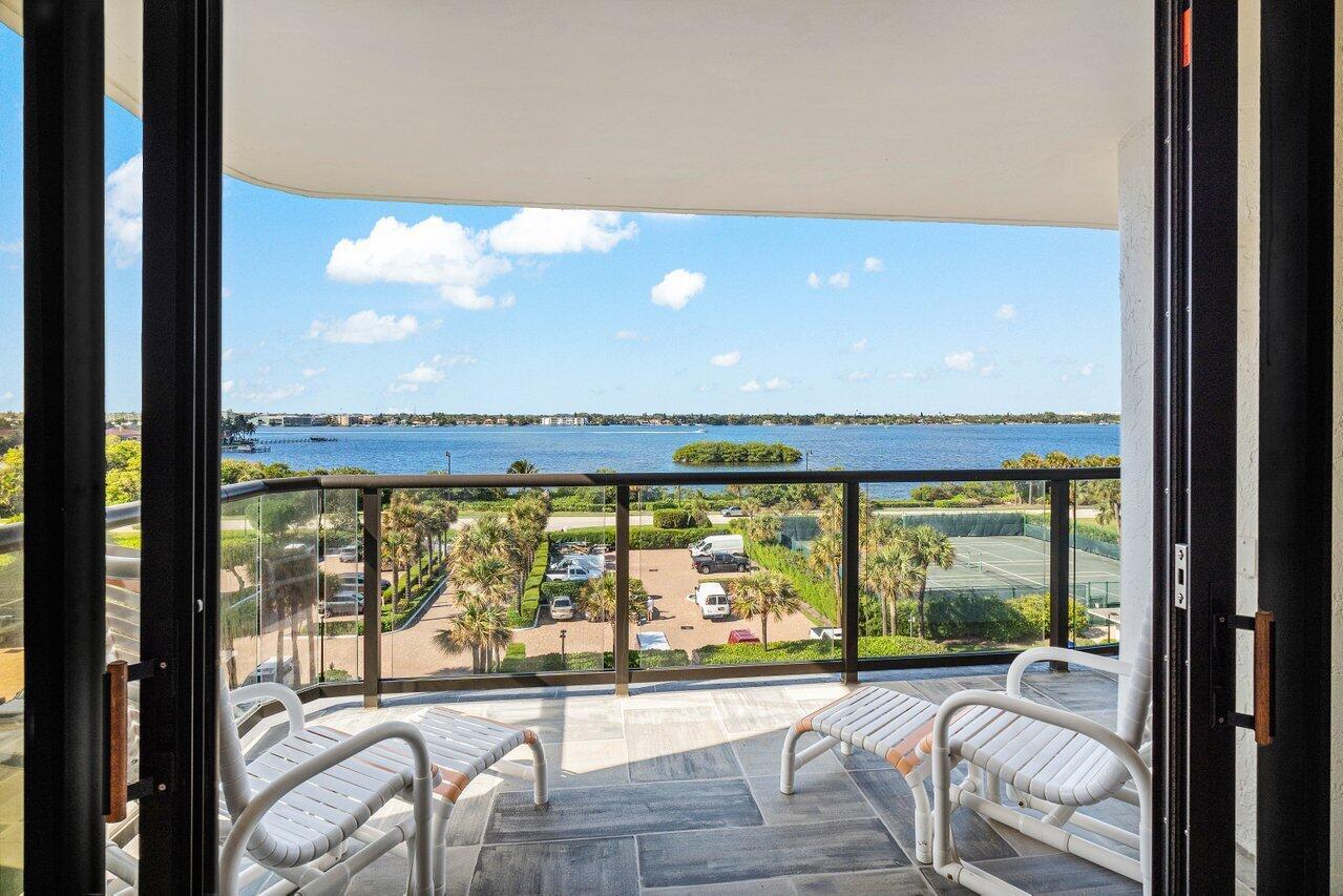 HALCYON OF PALM BEACH - Residential