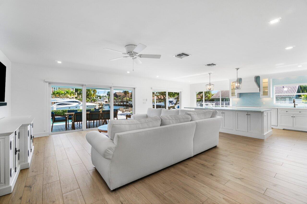 CORAL KEY VILLAS - Residential