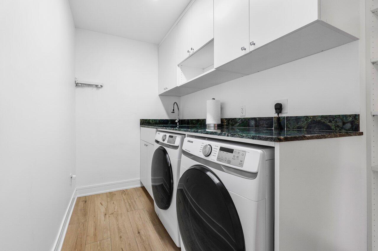 CORAL KEY VILLAS - Residential