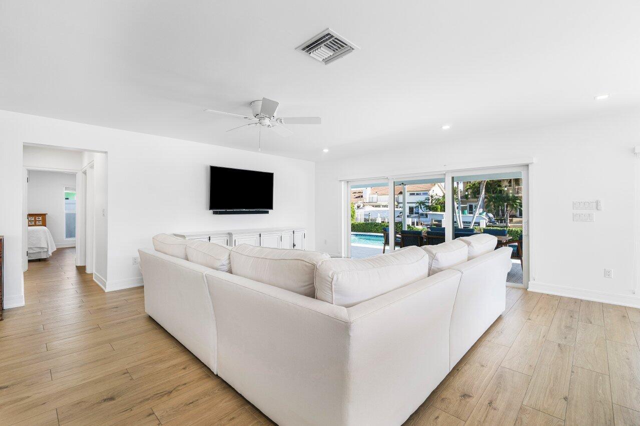 CORAL KEY VILLAS - Residential