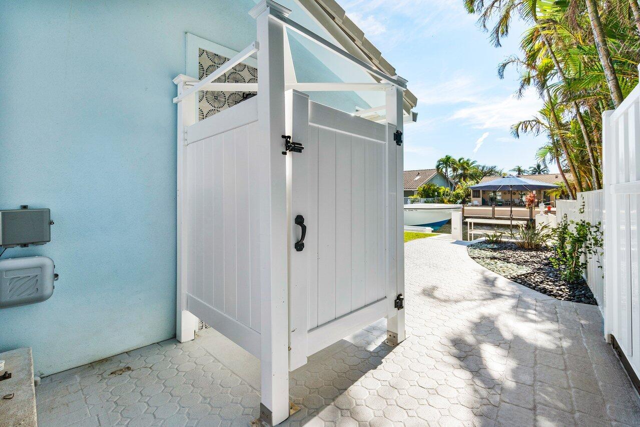 CORAL KEY VILLAS - Residential