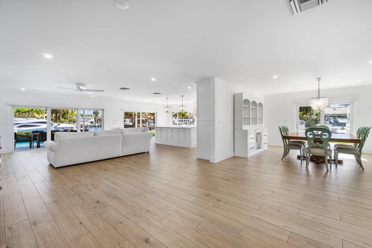 CORAL KEY VILLAS - Residential