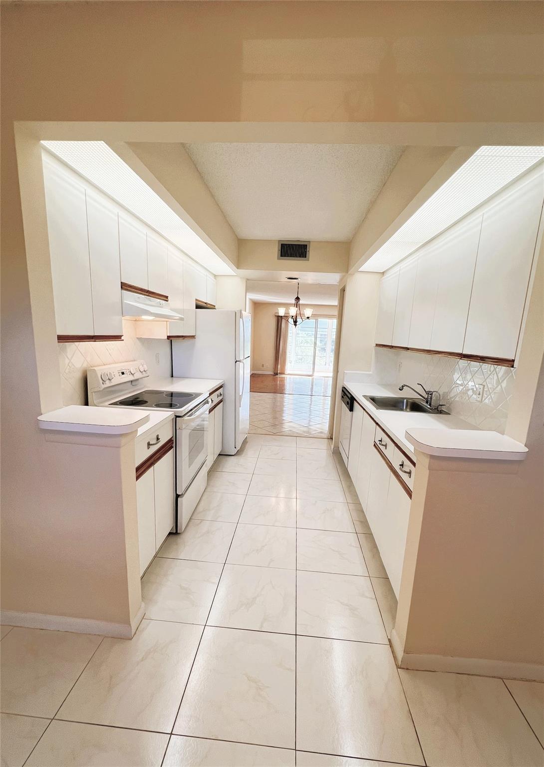 WYNMOOR - Residential