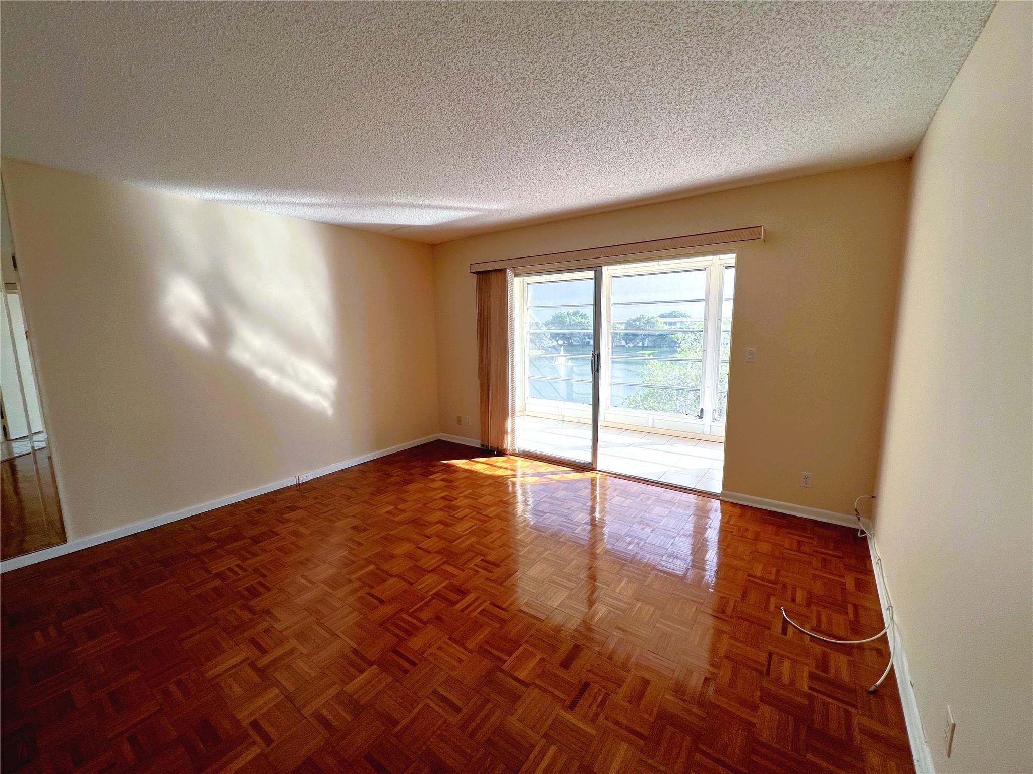 WYNMOOR - Residential