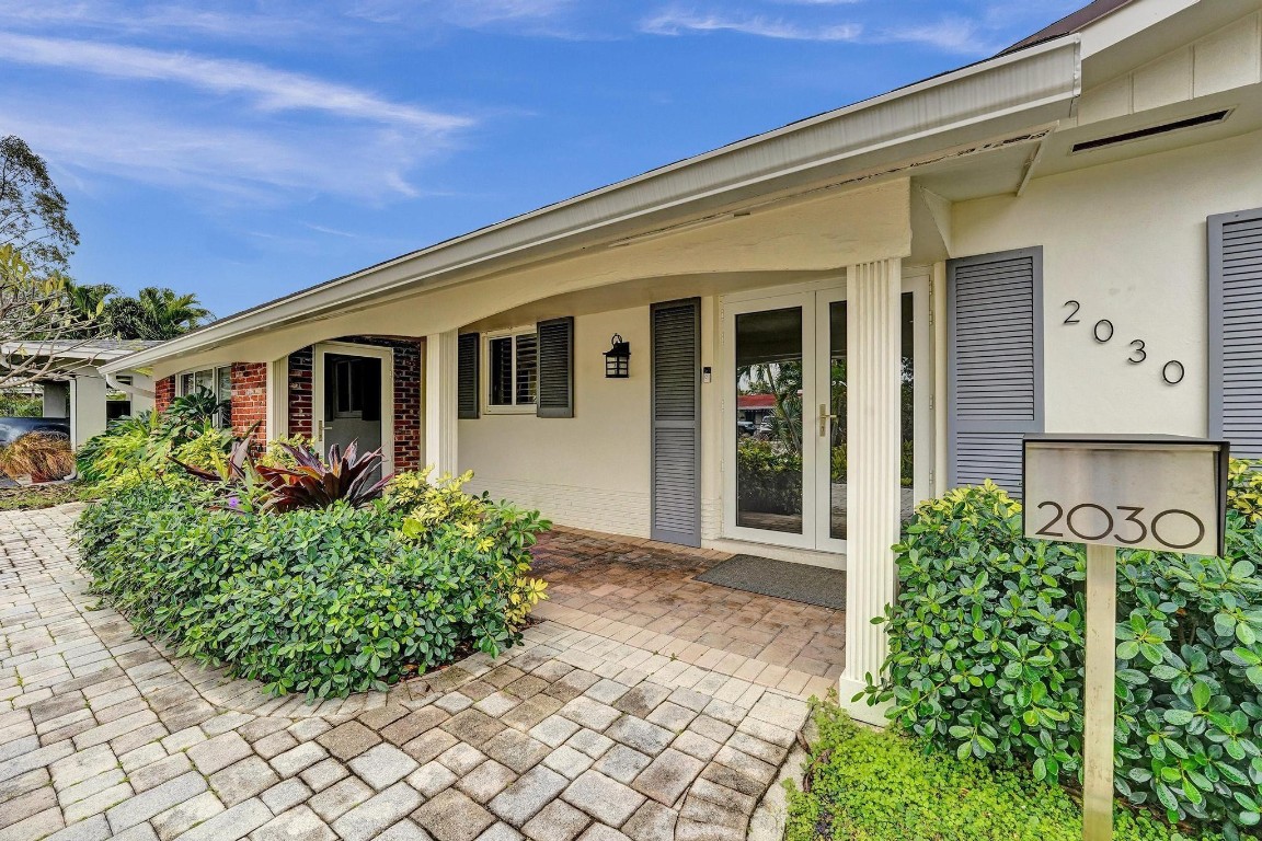 IMPERIAL POINT 2 SEC - Residential Lease