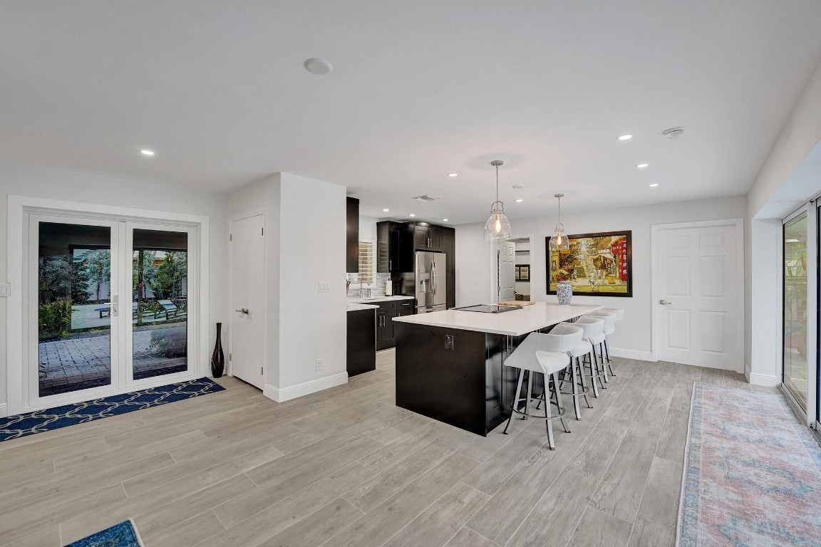 IMPERIAL POINT 2 SEC - Residential Lease