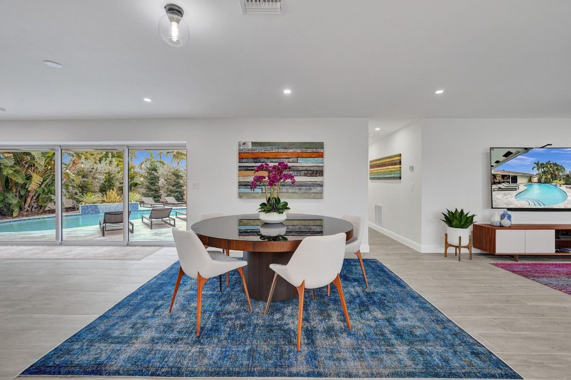 IMPERIAL POINT 2 SEC - Residential Lease