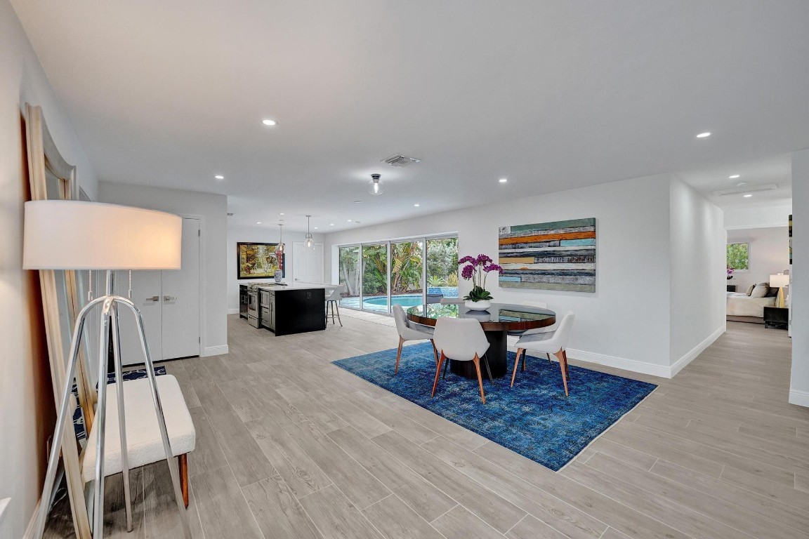 IMPERIAL POINT 2 SEC - Residential Lease