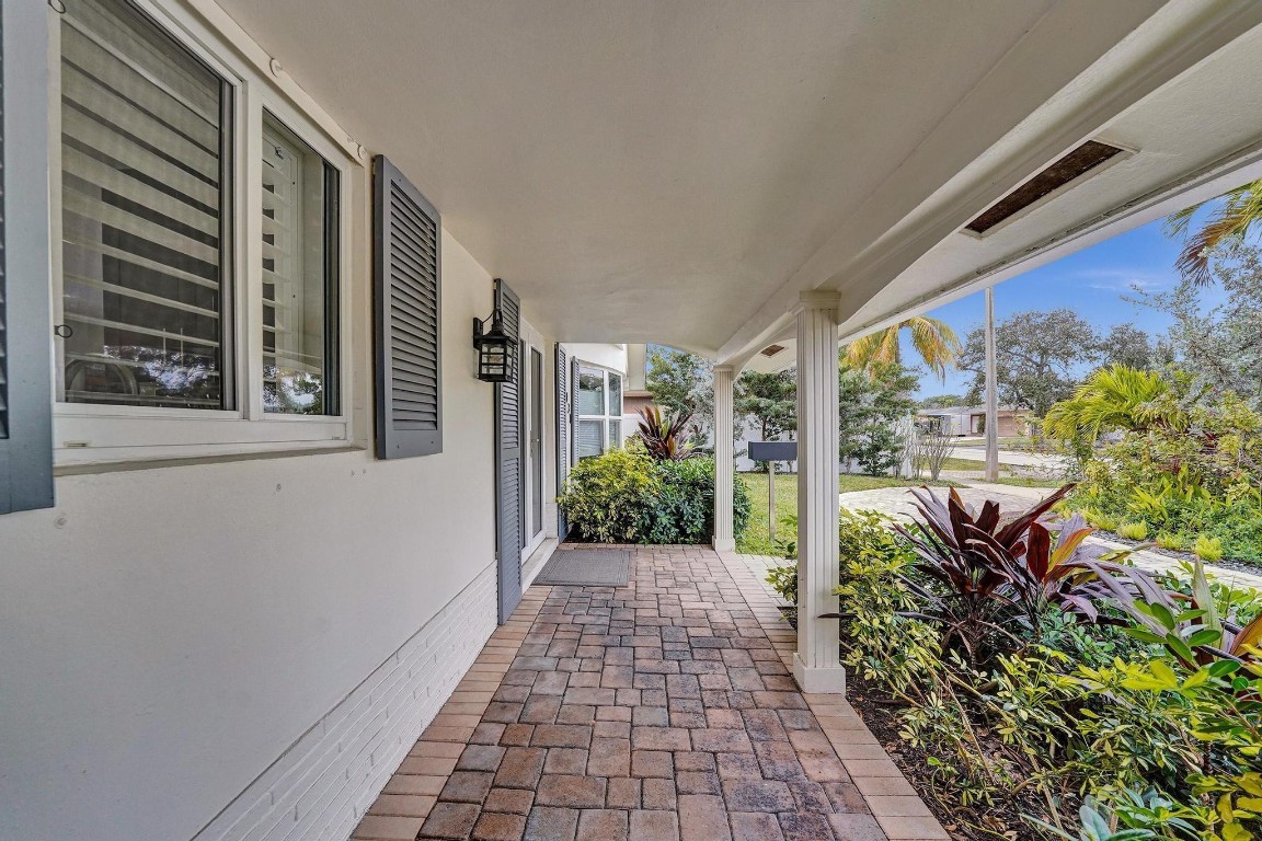 IMPERIAL POINT 2 SEC - Residential Lease