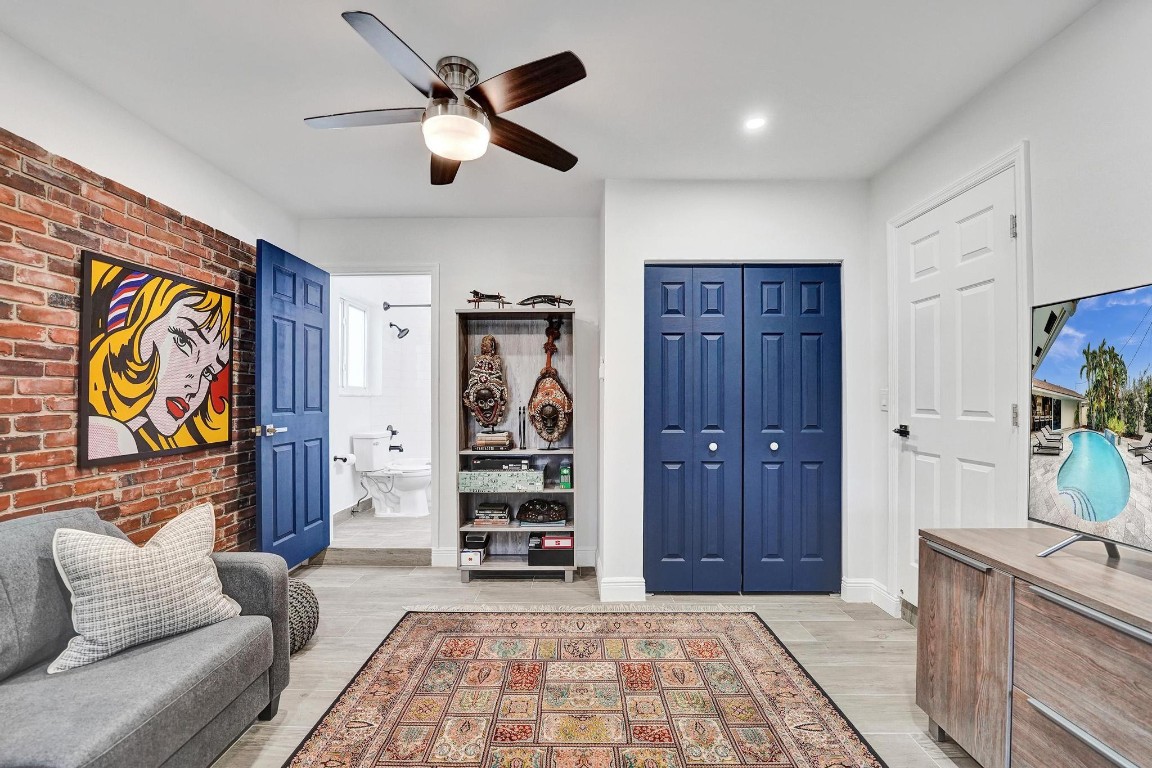 IMPERIAL POINT 2 SEC - Residential Lease