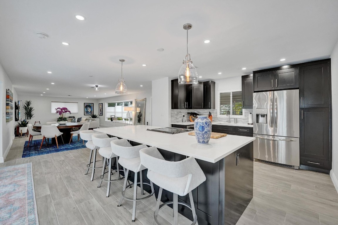 IMPERIAL POINT 2 SEC - Residential Lease