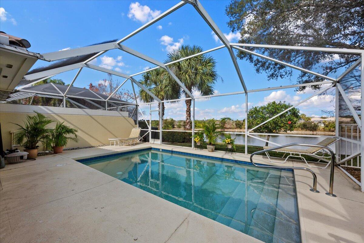 Villagewalk - Residential