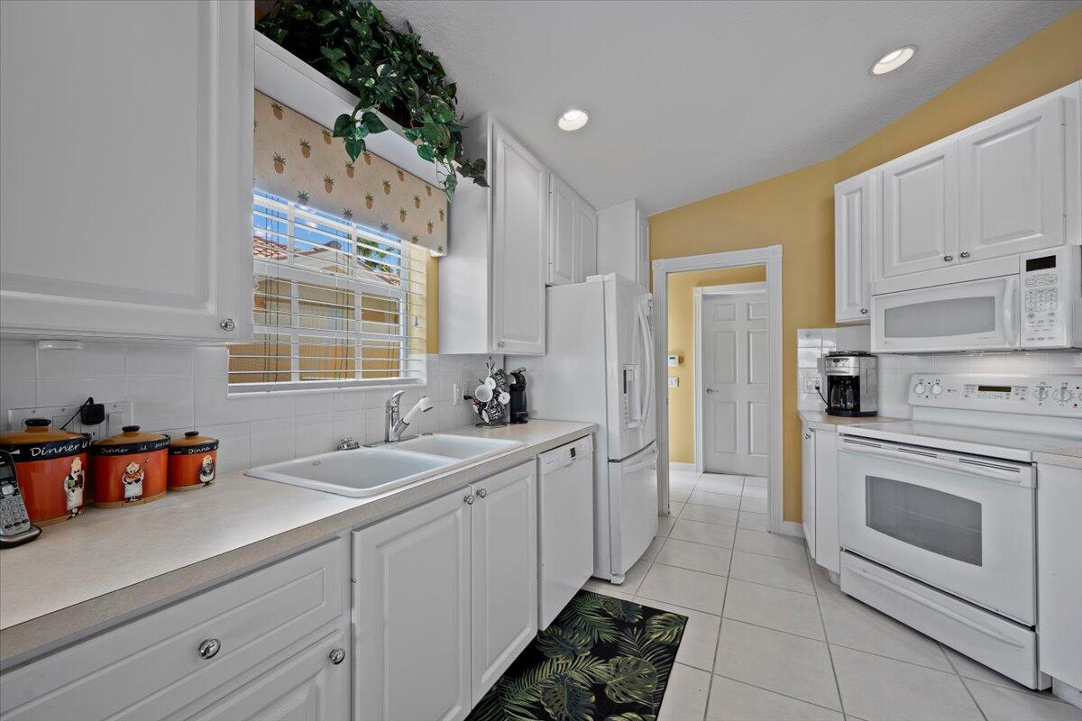 Villagewalk - Residential